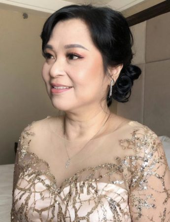 mother of the bride make-up asian model